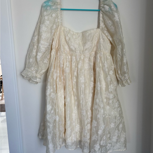 Honey Cream Floral Embroidered Babydoll Spring Dress Medium Fairytale Dreamy - Picture 3 of 8